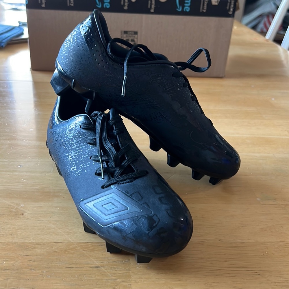 Umbro Boys Club 4.0 cleats